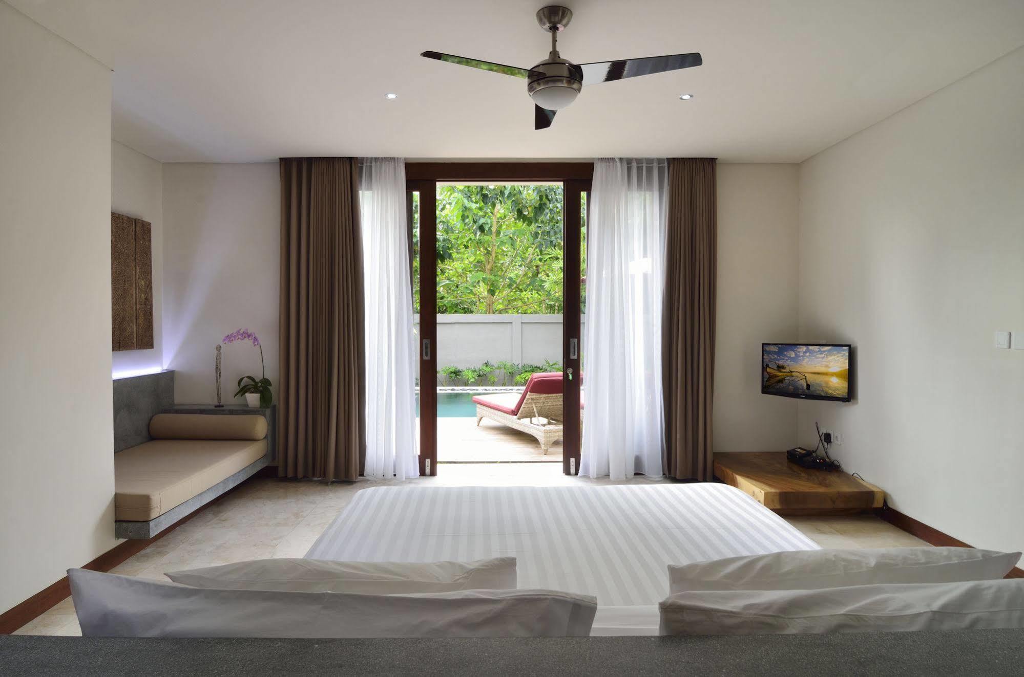 Bale Mandala Villas Senggigi Extérieur photo